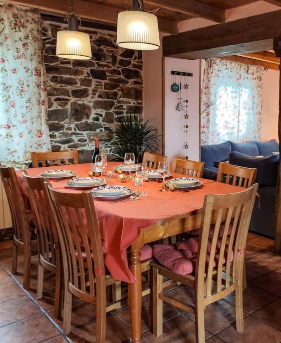 Casa Rural Tozolosolobos Otero de Bodos 外观 照片