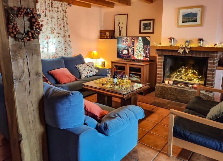 Casa Rural Tozolosolobos Otero de Bodos 外观 照片