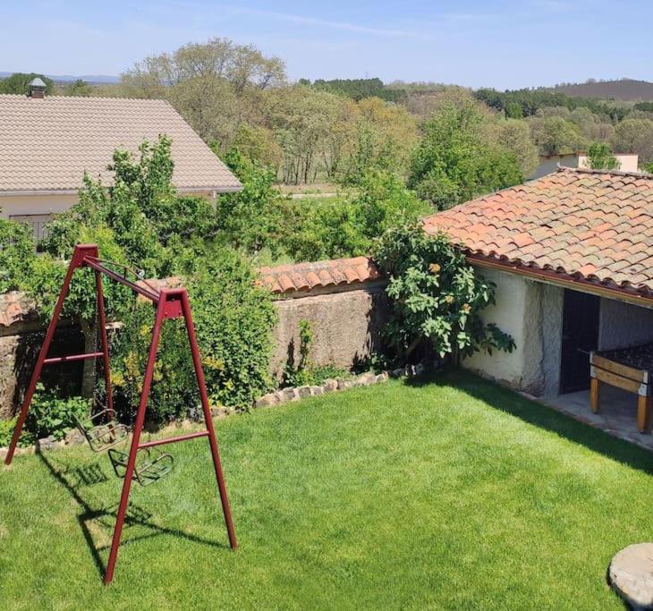 Casa Rural Tozolosolobos Otero de Bodos 外观 照片